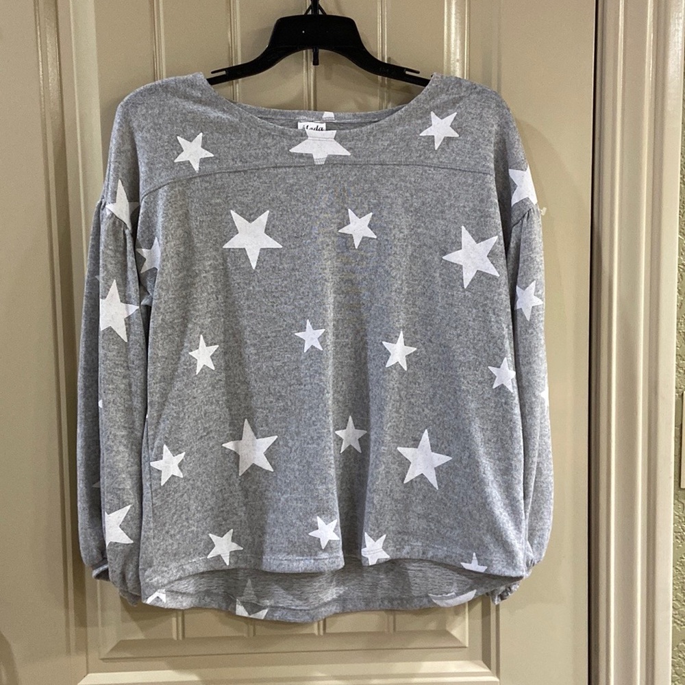 Pullover Top by Moda Brand, NWOT!